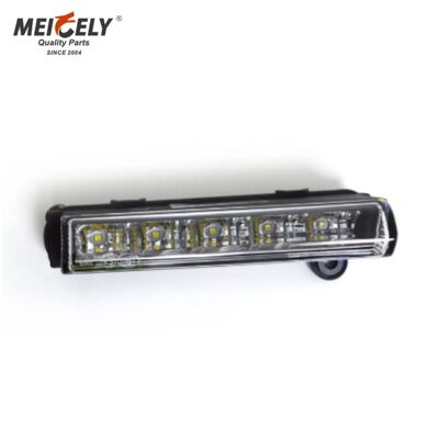 OEM A9608201056 LED Day Lamp Benz Truck Light LED Daytime Light Untuk Mercedes Actrocs MP3