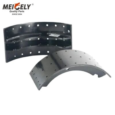 Pembagian Panas Diperkuat Brake Pad & Shoe 3095195 Aman Berat Beban Braking Untuk MACK