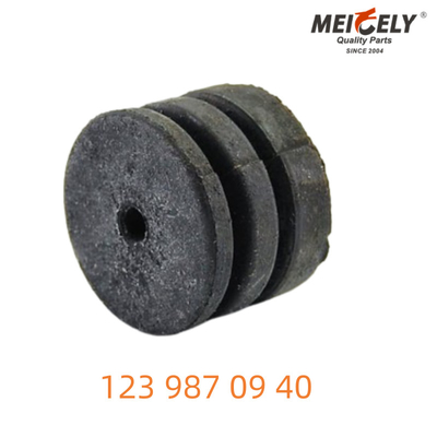 Ketahanan tinggi 123 987 09 40 Exhaust Buffer Pad Untuk Mercedes - Benz
