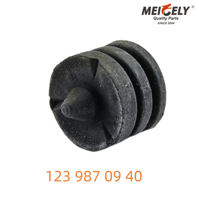 Ketahanan tinggi 123 987 09 40 Exhaust Buffer Pad Untuk Mercedes - Benz