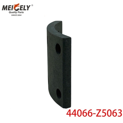 44066-Z5063 Lembar rem 44066-Z5012 Bagian rem truk untuk Nissan UD