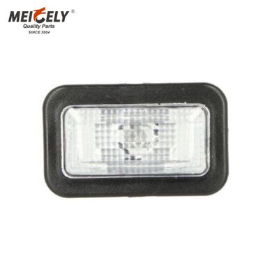 Lampu Jalan OEM 0028200001 Truk Benz Untuk Model Kabin Mercedes Actros MP4 2500MM