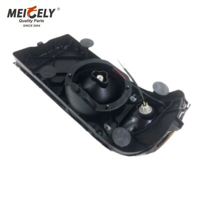 2M0533AM2 Premium Headlamp Assembly Untuk Truk Mack   OEM Replacement Headlight